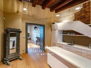 Pronájem bytu 3+1, Praha - Malá Strana, Mostecká, 105 m2