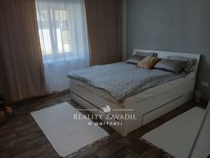 Pronájem bytu 2+kk, Pardubice, Křemenská, 61 m2