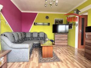 Prodej bytu 1+1, Karlovy Vary - Bohatice, Dubová, 30 m2