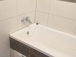 Pronájem bytu 3+1, Jirkov, Ervěnická, 79 m2