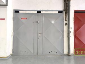 Pronájem garáže, Brno - Židenice, Šaumannova, 15 m2