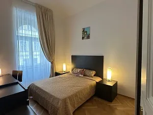 Pronájem bytu 2+kk, Praha - Nové Město, Hálkova, 45 m2