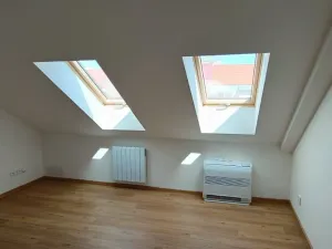 Pronájem bytu 2+kk, Praha - Nusle, Jaromírova, 46 m2