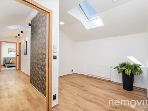Prodej bytu 3+kk, Praha - Kunratice, V Zeleném údolí, 118 m2