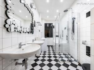 Prodej bytu 4+1, Praha - Smíchov, Stroupežnického, 105 m2