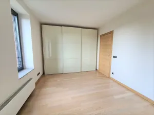 Pronájem bytu 2+kk, Praha - Podolí, Jeremenkova, 60 m2