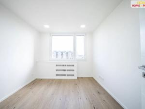 Prodej bytu 3+1, Praha - Kobylisy, Chabařovická, 69 m2