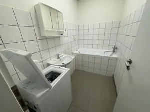 Prodej bytu 2+kk, Praha - Letňany, Třinecká, 51 m2