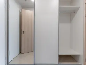 Pronájem bytu 1+kk, Praha - Vysočany, Bassova, 28 m2