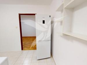 Pronájem bytu 3+1, Plzeň, Slovanská alej, 70 m2