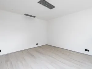 Pronájem bytu 2+kk, Praha - Hlubočepy, Slivenecká, 42 m2