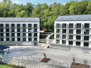 Pronájem bytu 2+kk, Praha - Hlubočepy, Slivenecká, 42 m2