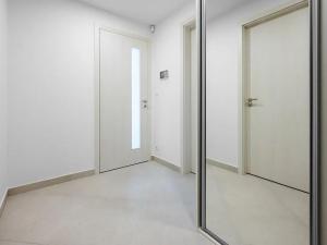 Pronájem bytu 2+kk, Praha - Libeň, Vojenova, 60 m2