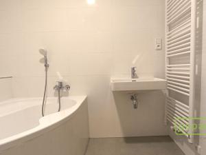 Pronájem bytu 1+kk, Brno - Židenice, Gajdošova, 34 m2