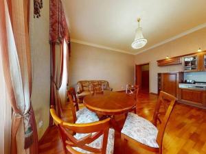 Prodej bytu 3+kk, Karlovy Vary, Vřídelní, 81 m2