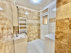 Pronájem bytu 2+1, Pacov, Sídliště Míru, 64 m2