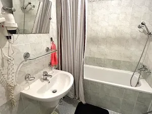 Pronájem bytu 1+kk, Praha - Žižkov, Orebitská, 25 m2