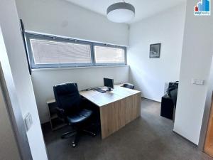 Pronájem kanceláře, Plzeň, Kamenická, 28 m2