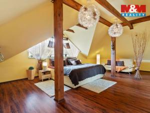 Prodej rodinného domu, Chuchelna, 290 m2