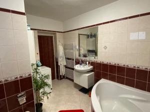 Prodej rodinného domu, Zápy, 151 m2
