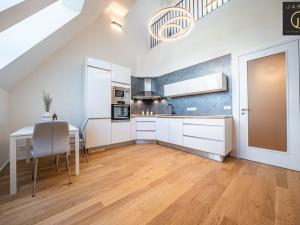 Pronájem bytu 2+kk, Praha - Holešovice, U průhonu, 47 m2
