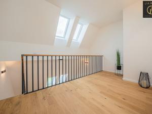 Pronájem bytu 2+kk, Praha - Holešovice, U průhonu, 47 m2