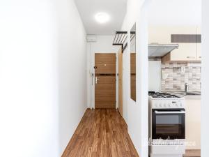 Pronájem bytu 2+1, Praha - Letňany, Tupolevova, 61 m2