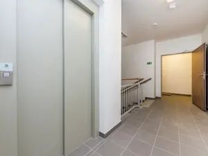 Pronájem bytu 1+kk, Praha - Hodkovičky, Šífařská, 41 m2