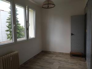 Prodej bytu 2+1, Plzeň, Vejprnická, 64 m2