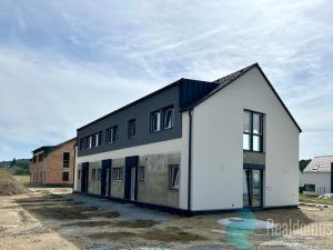 Prodej bytu 4+kk, Vráto, 98 m2