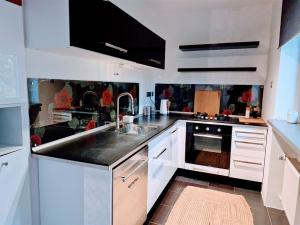 Pronájem bytu 4+kk, Ústí nad Labem - Ústí nad Labem-centrum, Hilarova, 80 m2