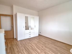 Pronájem bytu 3+1, Kolín - Kolín V, Ovčárecká, 66 m2