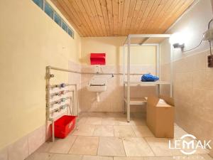 Pronájem skladu, Příkazy, 100 m2