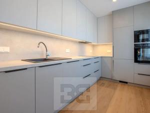 Pronájem bytu 2+kk, Praha - Břevnov, Bělohorská, 53 m2