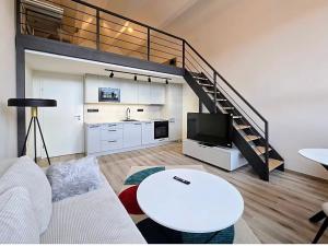 Prodej bytu 2+kk, Praha - Vršovice, Kubánské náměstí, 55 m2