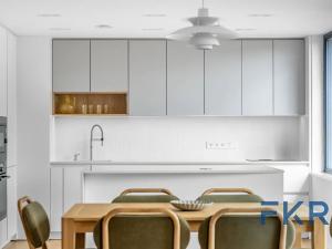 Prodej bytu 4+kk, Praha - Řeporyje, Smíchovská, 125 m2