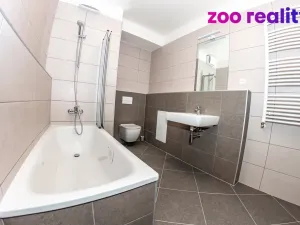 Prodej bytu 2+kk, Praha, Thomasova, 48 m2