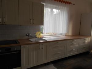 Pronájem rodinného domu, Tisová, 140 m2
