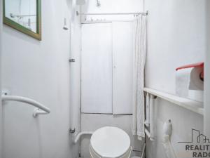 Prodej bytu 2+1, Pardubice, Sezemická, 55 m2