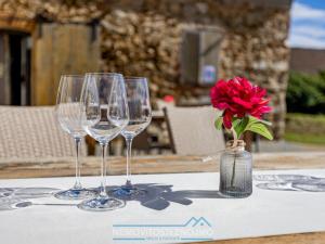 Prodej obchodního prostoru, Znojmo - Popice, 1700 m2