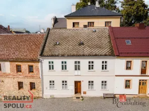 Prodej rodinného domu, Toužim, Pod Brankou, 219 m2