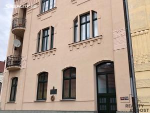 Prodej bytu 2+1, Kladno, plk. Stříbrného, 76 m2