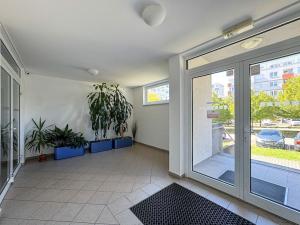 Pronájem bytu 2+kk, Praha - Strašnice, Na palouku, 53 m2