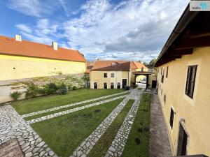 Pronájem výrobních prostor, Dobrovíz, Pražská, 1027 m2