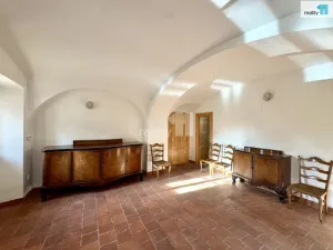 Pronájem výrobních prostor, Dobrovíz, Pražská, 1027 m2