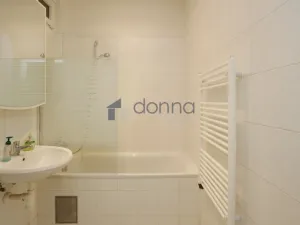 Pronájem bytu 3+kk, Praha, Bulharská, 79 m2