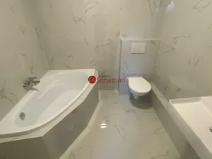 Pronájem bytu 4+kk, Hořice, 99 m2