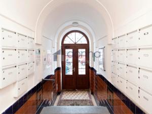 Pronájem bytu 2+kk, Praha, Moskevská, 54 m2