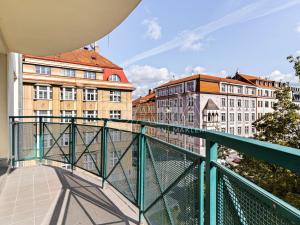 Prodej bytu 4+kk, Praha - Žižkov, V kapslovně, 101 m2