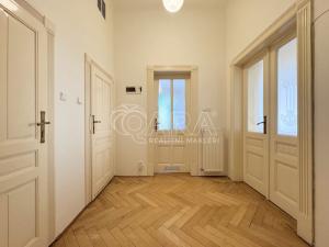 Pronájem bytu 3+kk, Praha, Zborovská, 98 m2